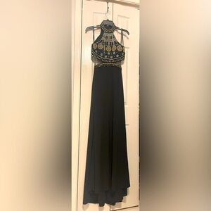 Sheath Long High Neck Sleeveless gown size 1